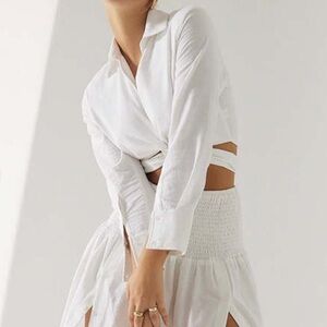 Sovere Alto Wrap and Tie Crop Shirt
